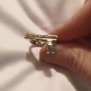 4/$15 Gun Ring